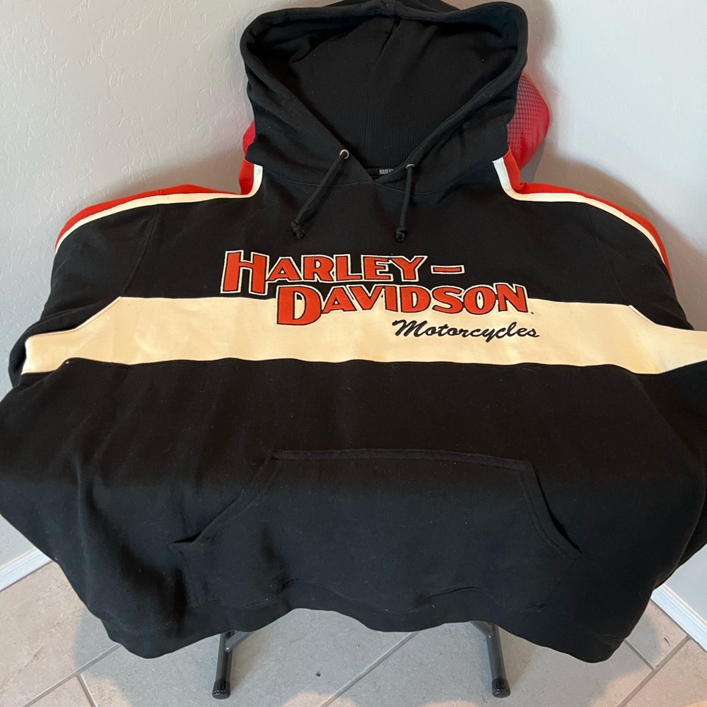 Harley-Davidson Black and Cream Hooded Sweatshirt
